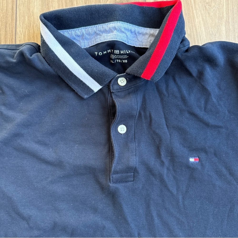 Tommy Hilfiger Men's Navy Blue Polo Shirt, Short Sleeve, Size XL Preppy - Picture 2 of 7